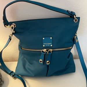 Henri Bendel Messenger Jetsetter-Turquoise